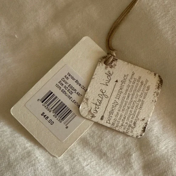 HOBO Dark Purple Key & Card Holder - Picture 5 of 5